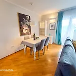 Vola Vista - Magnificent Sea View & Big Balcony Rijeka
