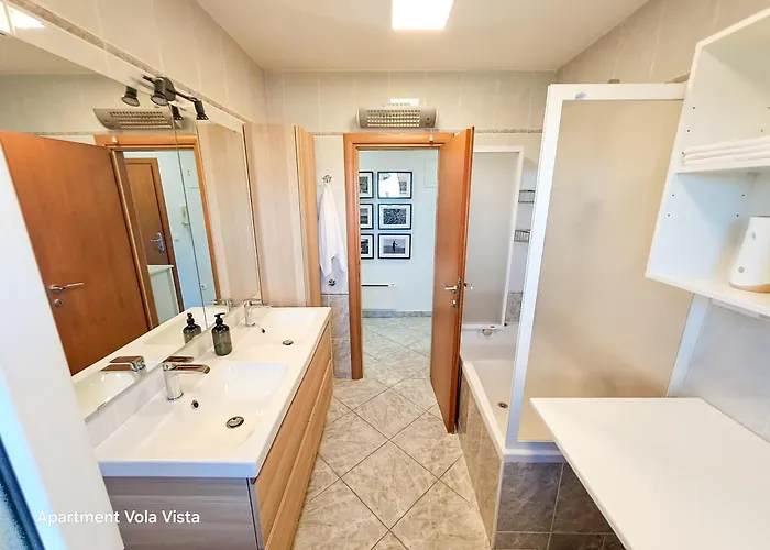 Apartment Vola Vista - Magnificent Sea View & Big Balcony Rijeka